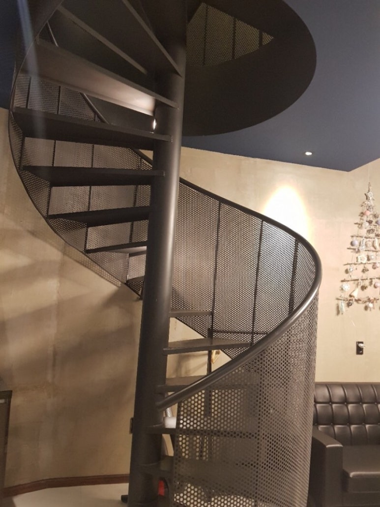 풀스테이바르 이미지