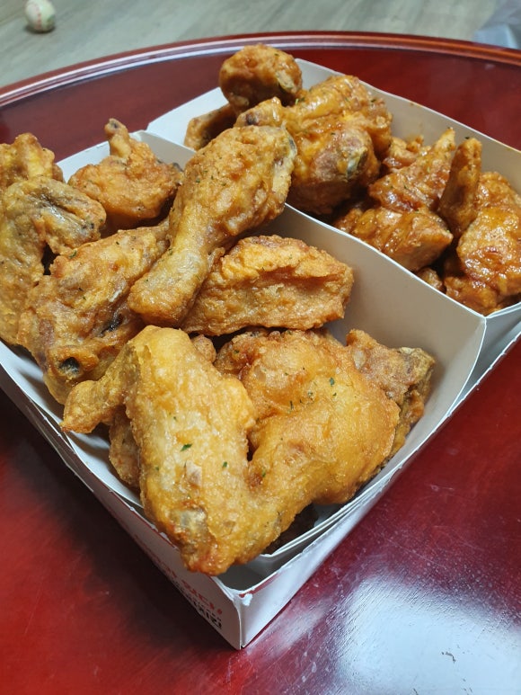 경아두마리치킨 이미지