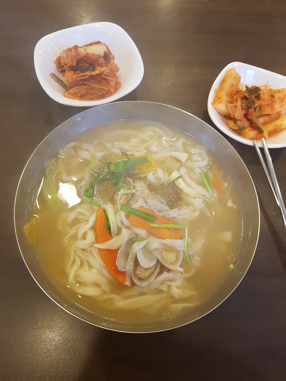 명동칼국수만두 이미지