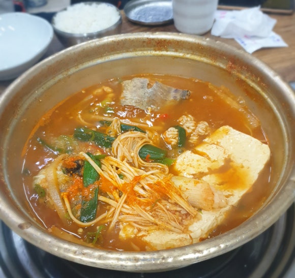 호야 양푼이 동태찌개 이미지