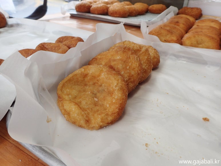 삼태기도너츠 이미지