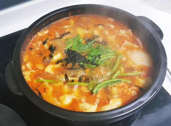 매운수제비 이미지