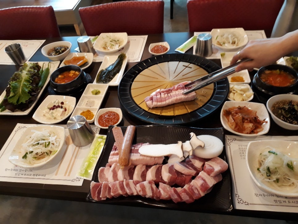 도담이돼지삼형제 이미지