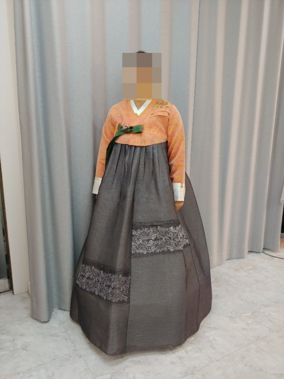 주홍한복 이미지