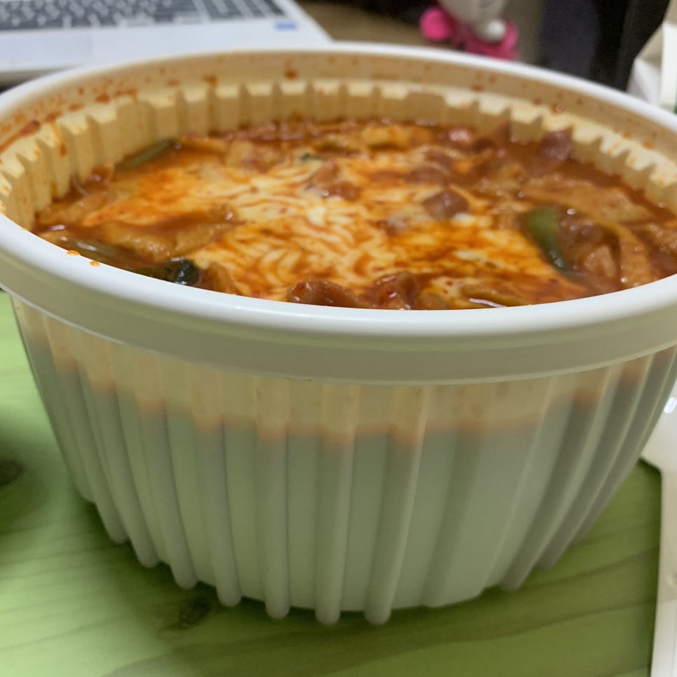괴물떡볶이 이미지