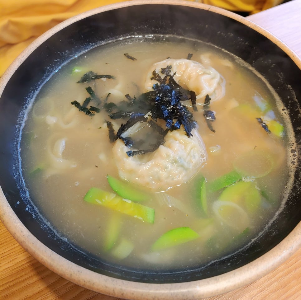 항아리수제비칼국수 이미지