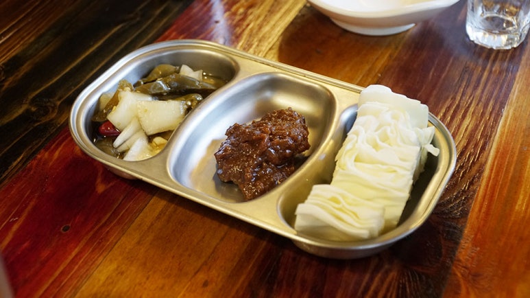 하늘닭발하늘포차 이미지