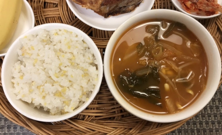 가정식백반칼국수 이미지