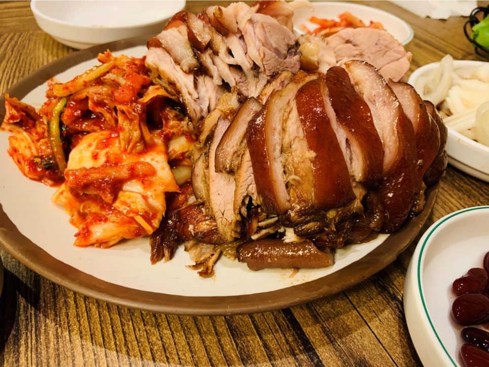 가마솥족발 이미지