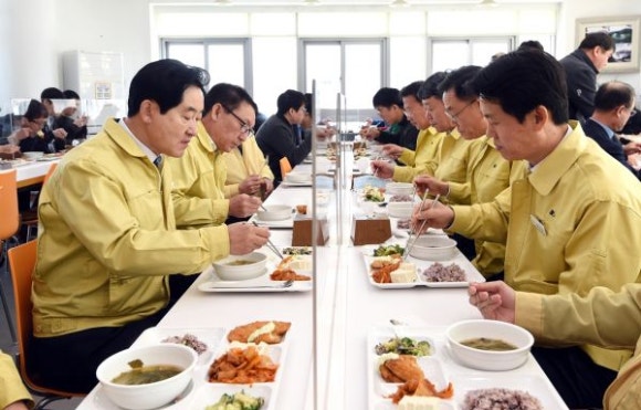 경기구내식당 이미지