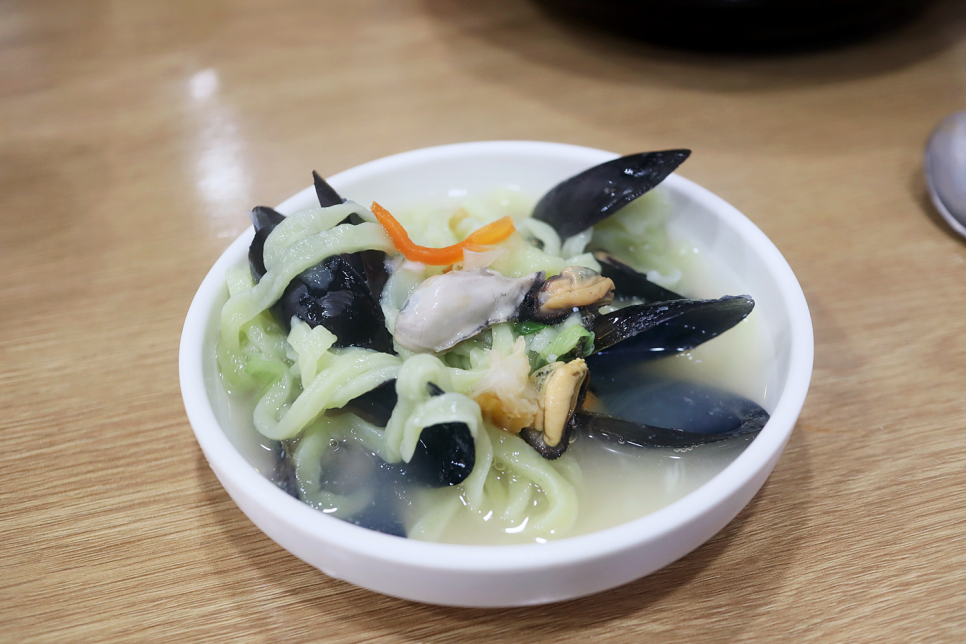 항아리칼국수 이미지
