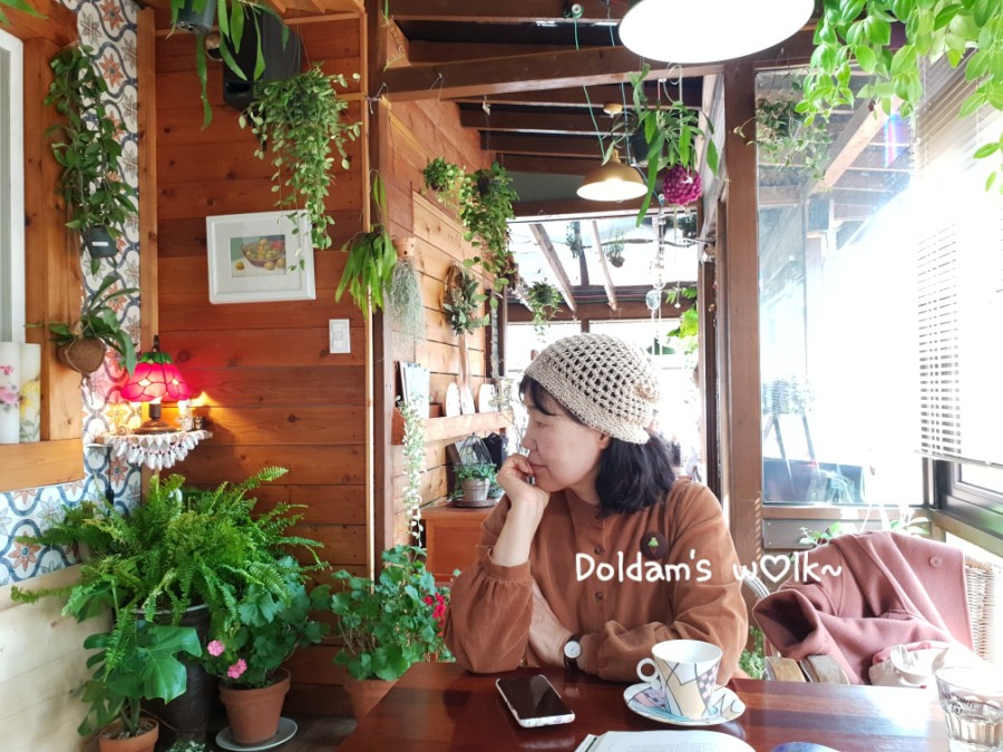 로즈마리의 꽃밭에서 이미지