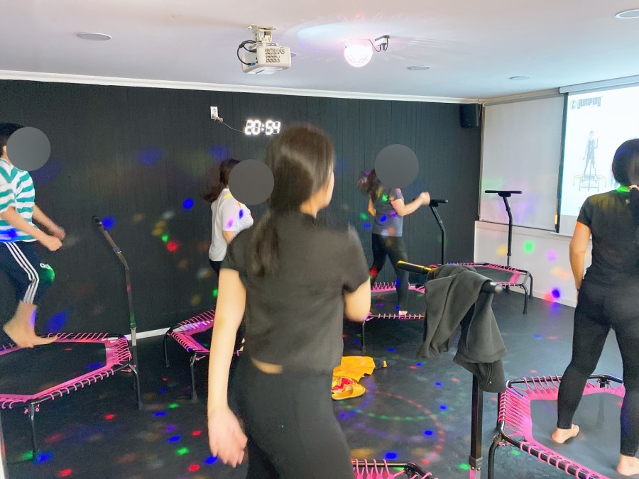 점핑스타트램플린운동 이미지