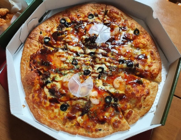 투가이즈치킨&피자 이미지