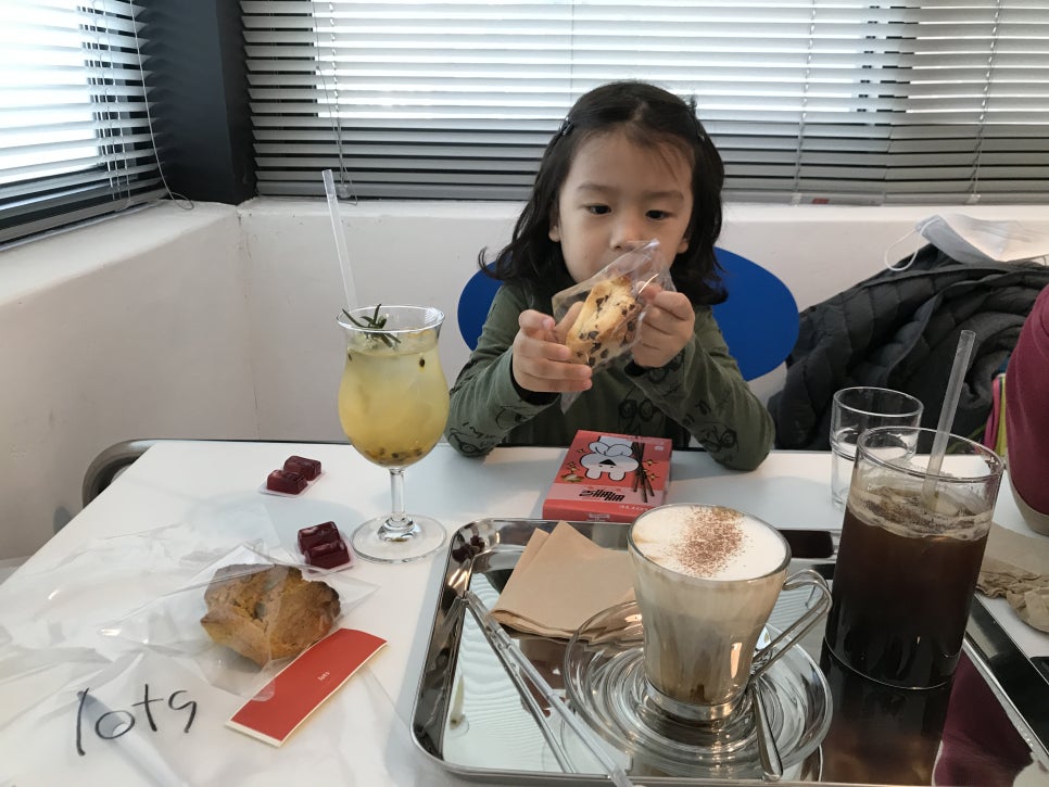 앨리스디저트상점 이미지