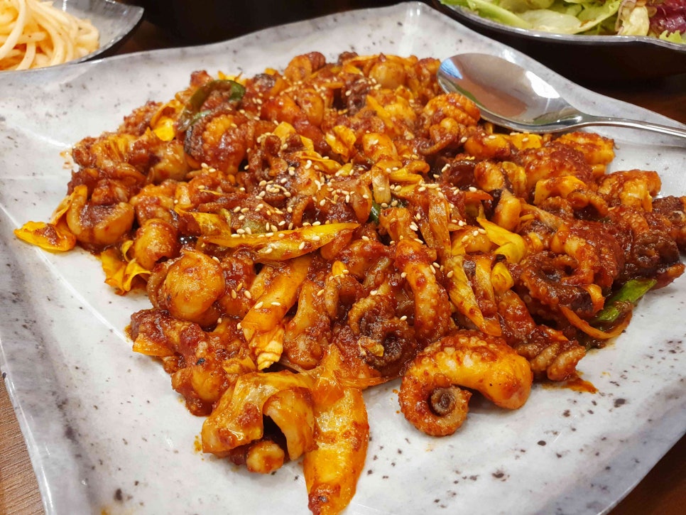 홍기와쭈꾸미 이미지