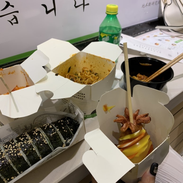 톰아저씨핫도그 이미지