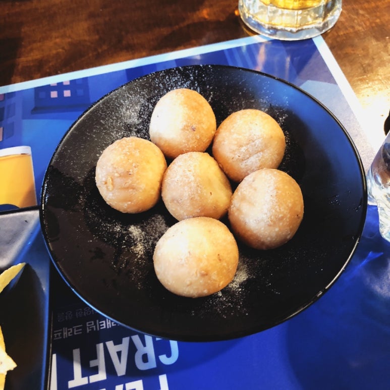 교촌치킨 양재 1호점 이미지