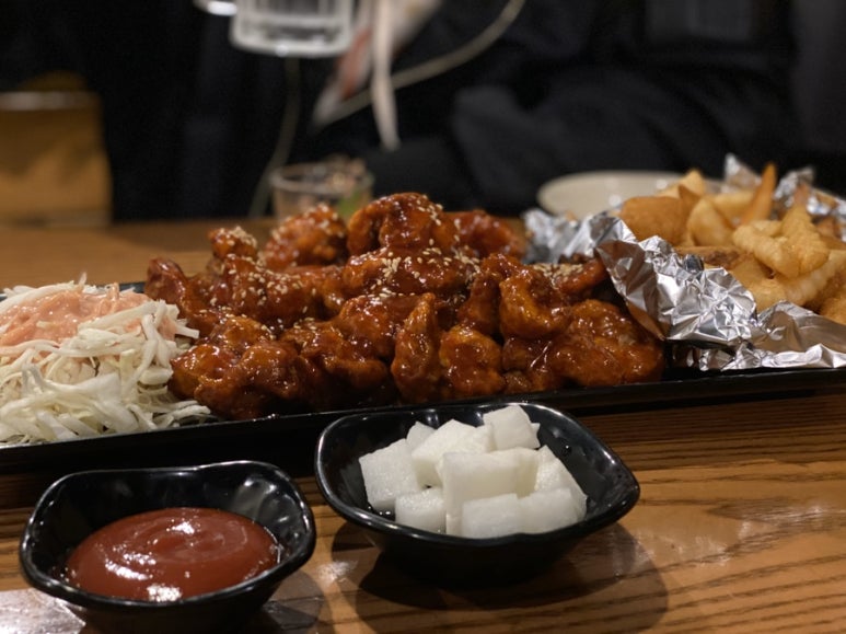 꽁스치킨 이미지