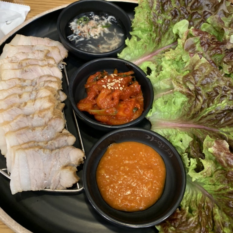 명동칼국수보쌈 이미지