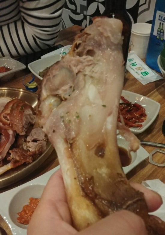 공공족발 이미지