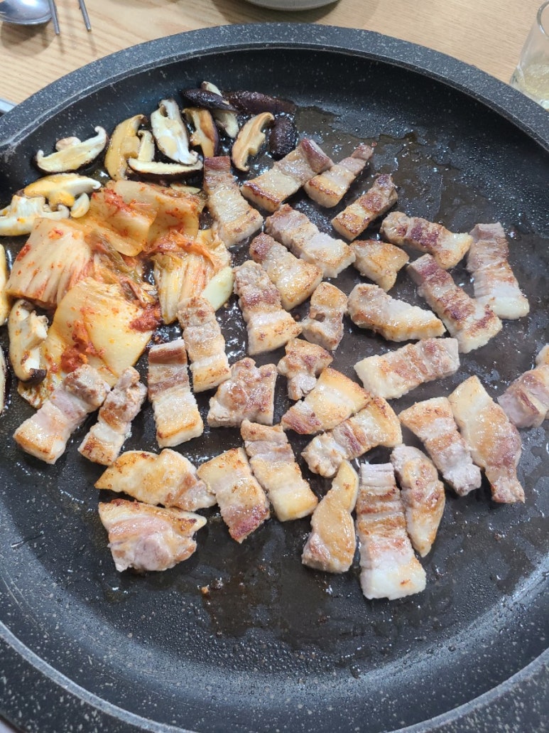 고향삼겹살 이미지