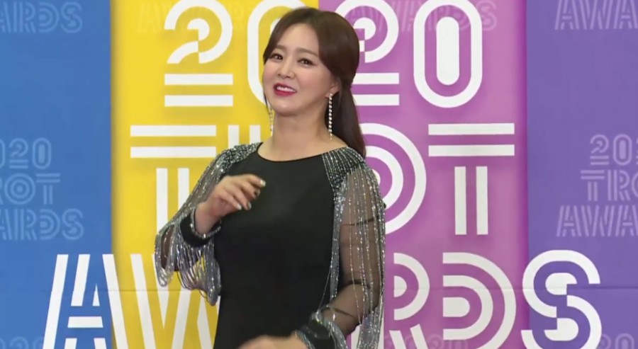 레드카페 이미지