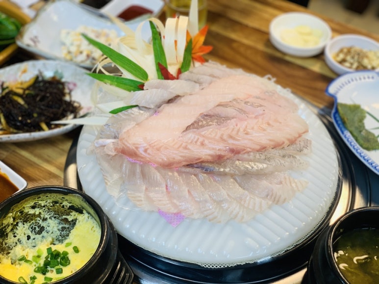마로횟집 이미지