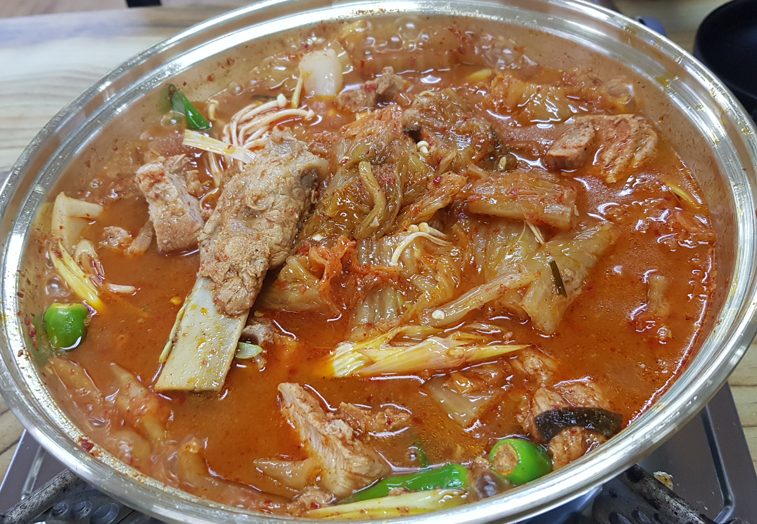 자작나무김치찜 이미지