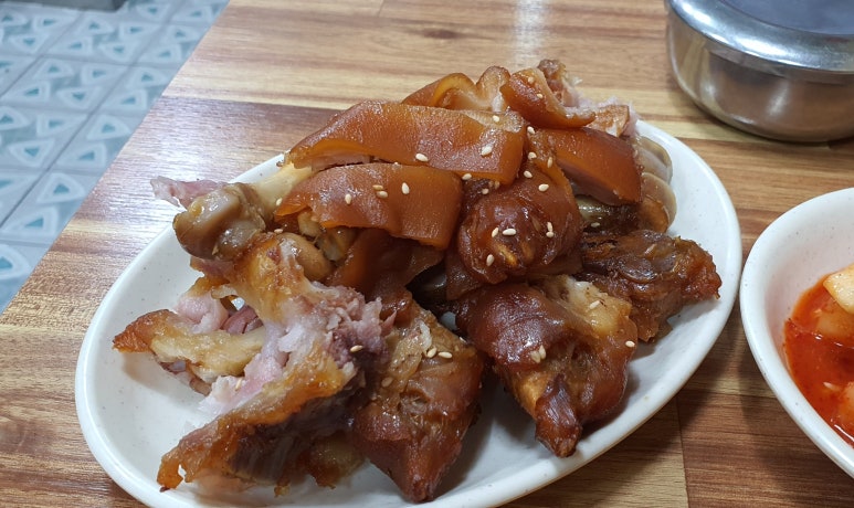 백암족발 이미지