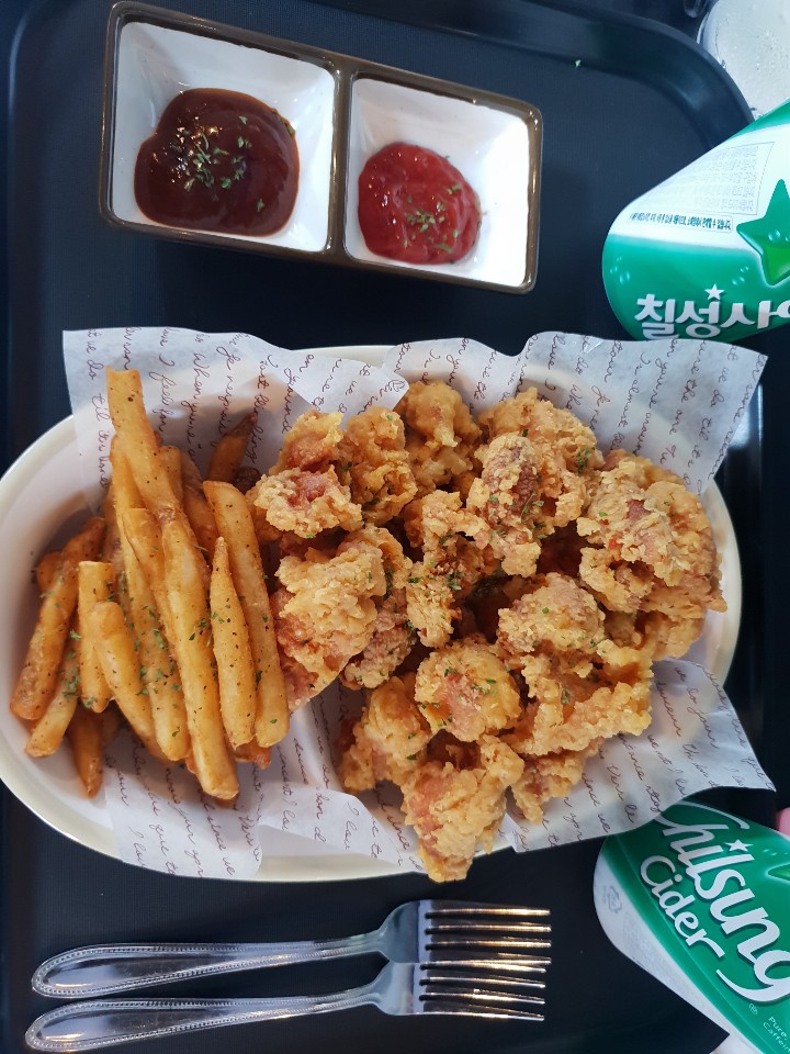 펍큐진주 이미지