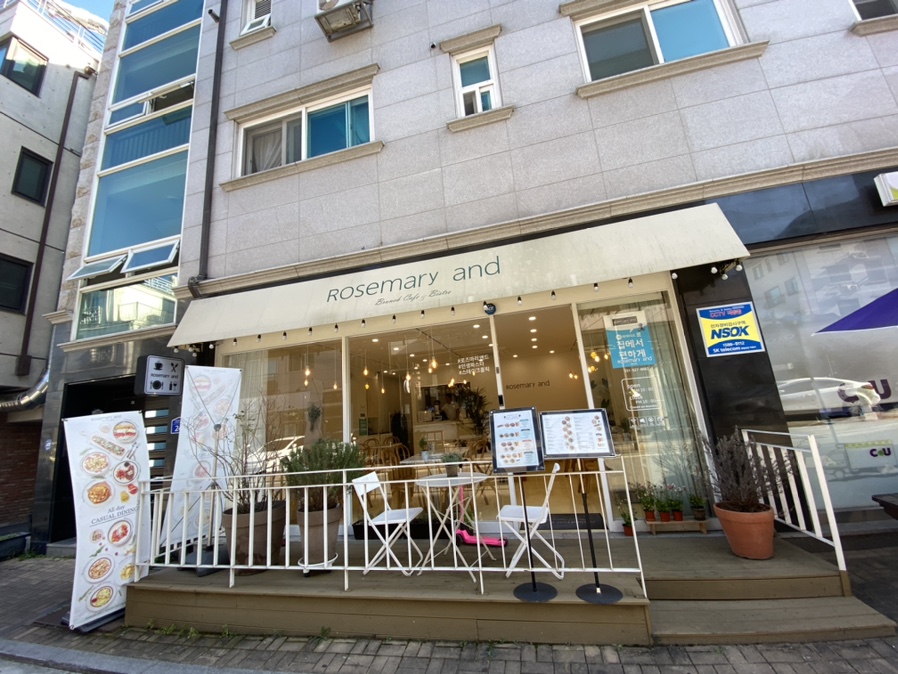 카페앤드레스토랑 이미지