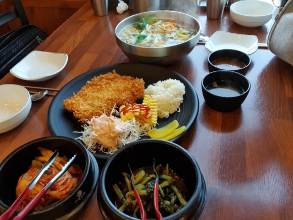 엄마가사랑한칼국수 이미지