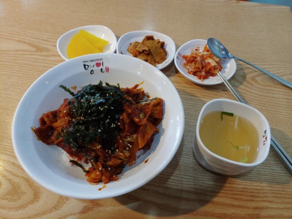 명인제육 이미지