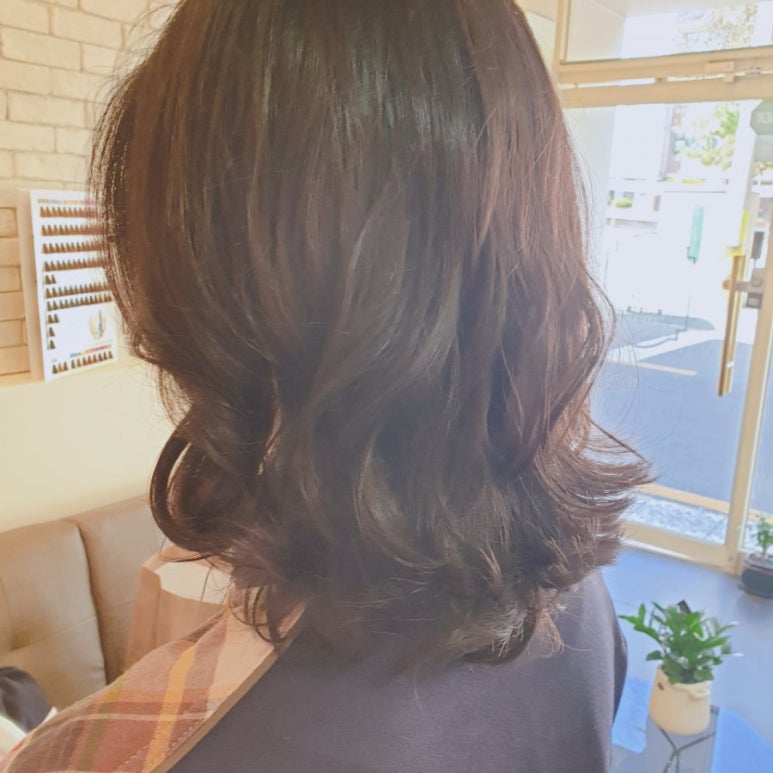 지예스샬롱 이미지