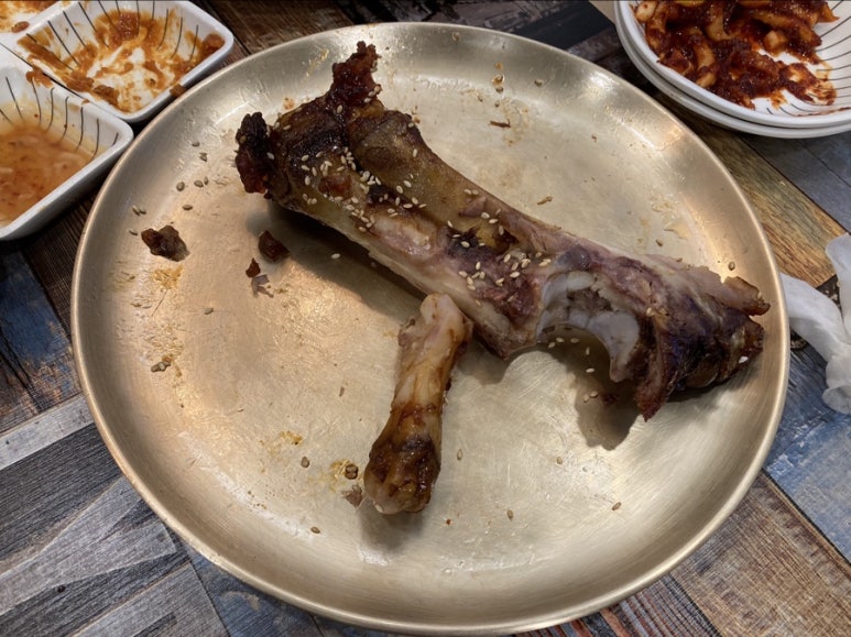 딸랑구족발 이미지