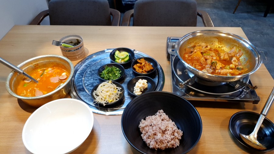 부대장 부대찌개 이미지