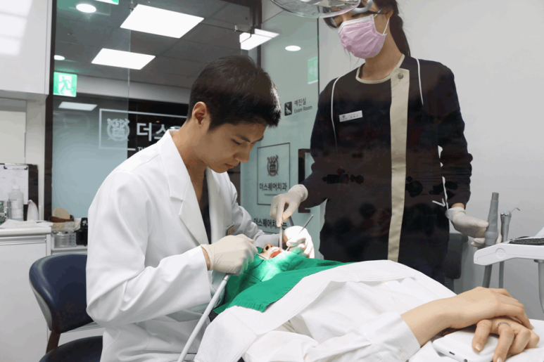 한번에치과의원 이미지
