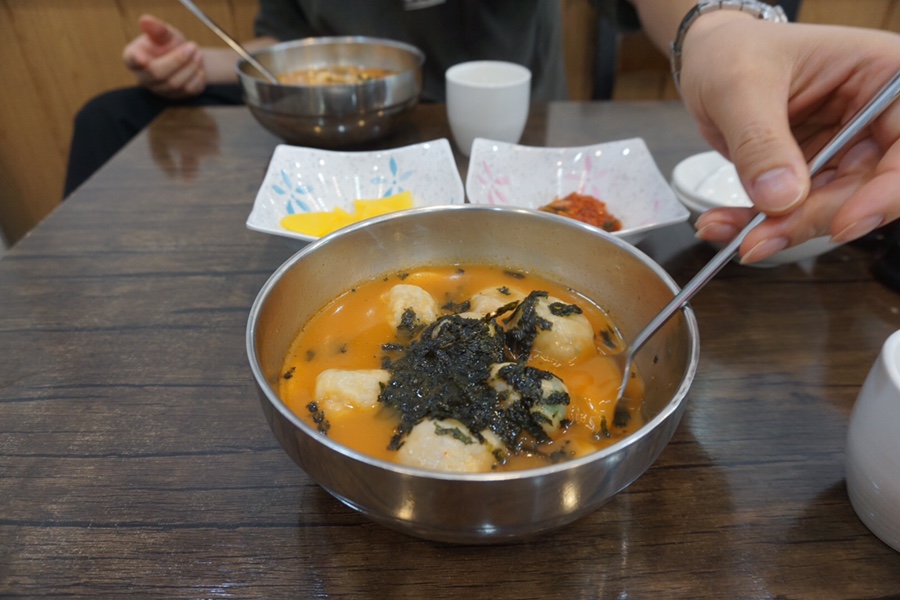 고추만두국집 이미지