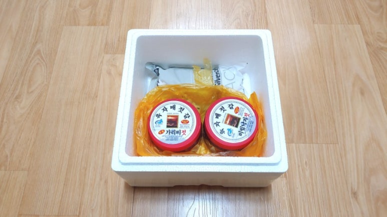 육자매젓갈 이미지