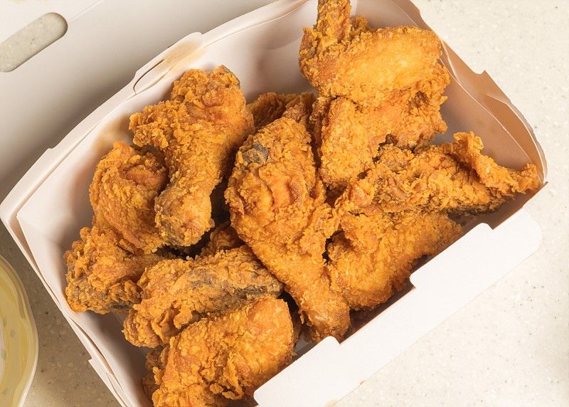 B.H.C 치킨 이미지