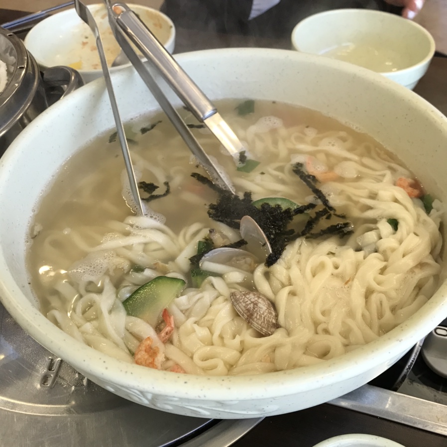 몽돌이해물칼국수 이미지