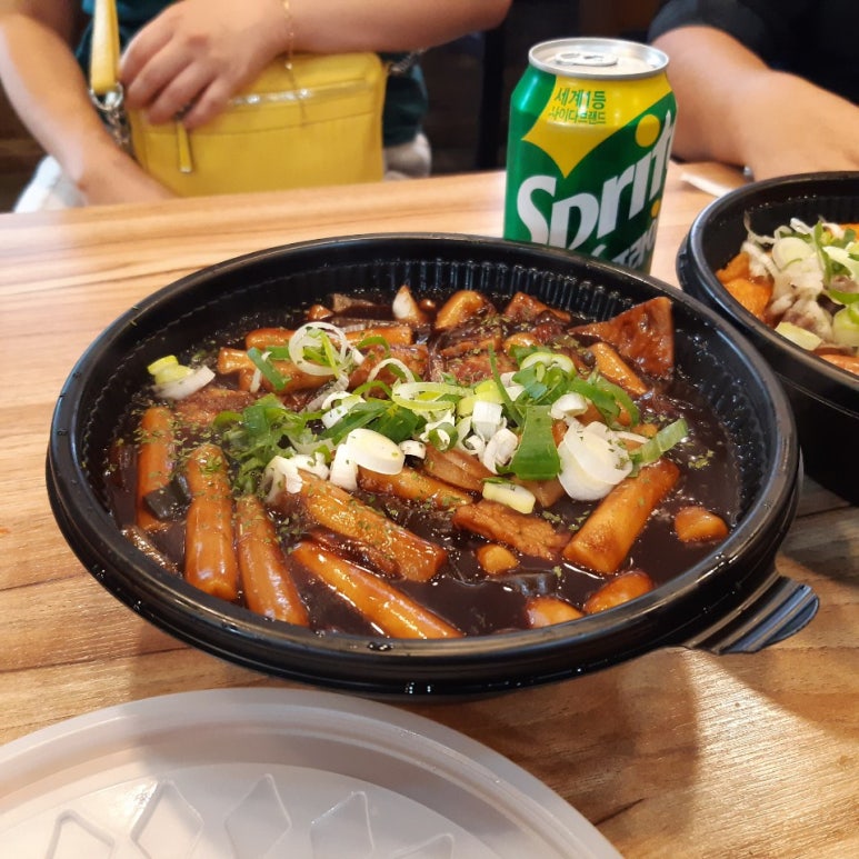 아수라떡볶이 이미지