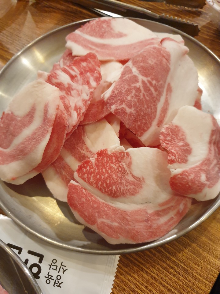 두꺼비 한우정육식당 이미지