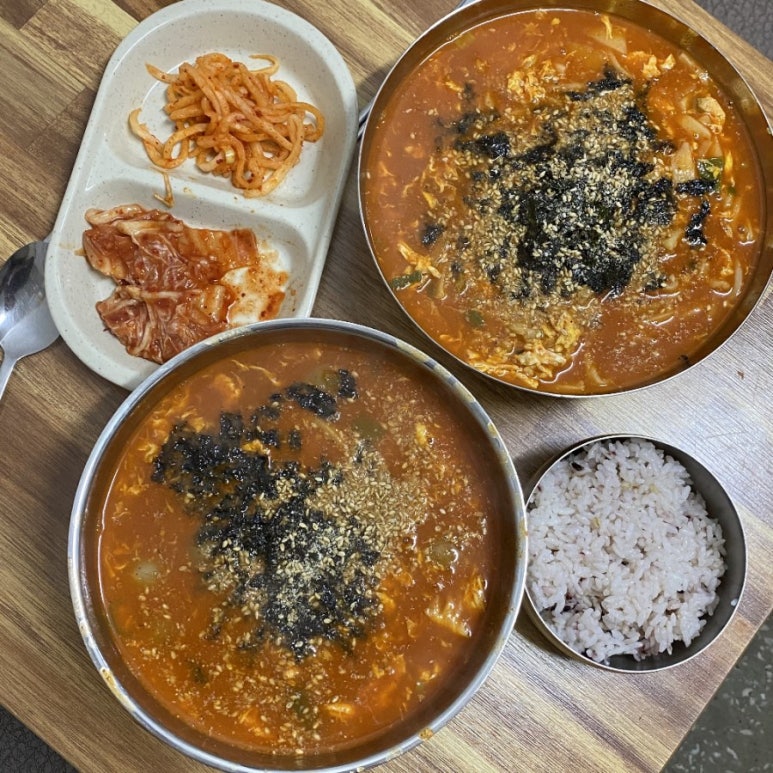 정든식당 이미지