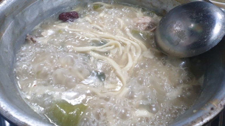 큰안집닭한마리 이미지
