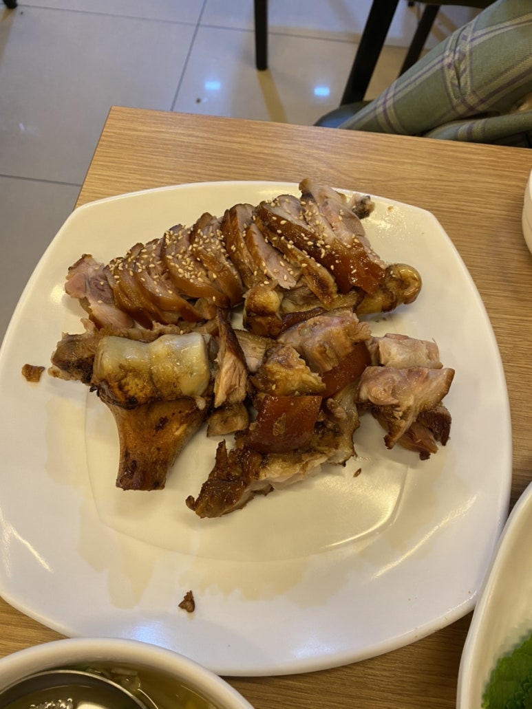 황금족발수원성대점 이미지