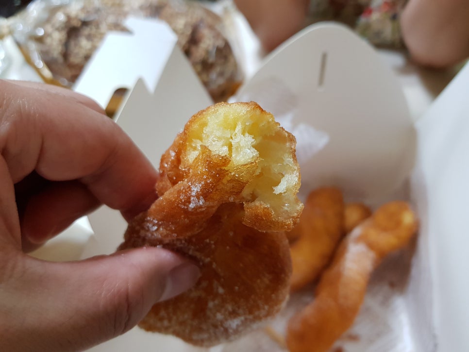 쉐프윤찹쌀꽈배기고로케 이미지