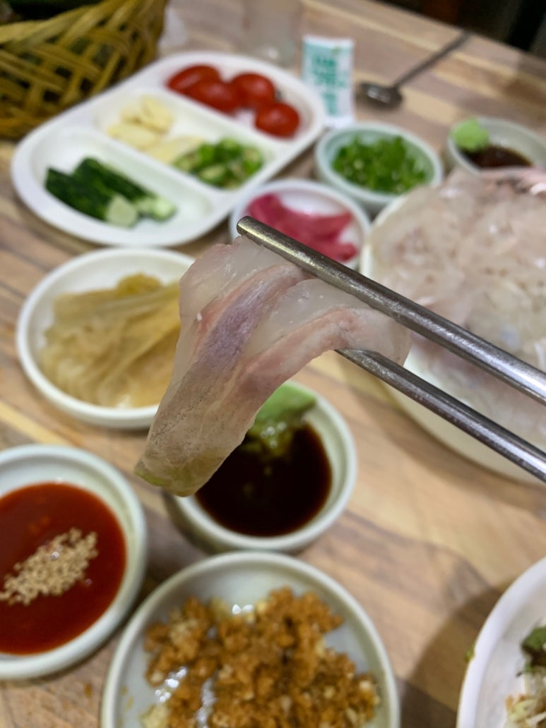 산고기횟집 이미지