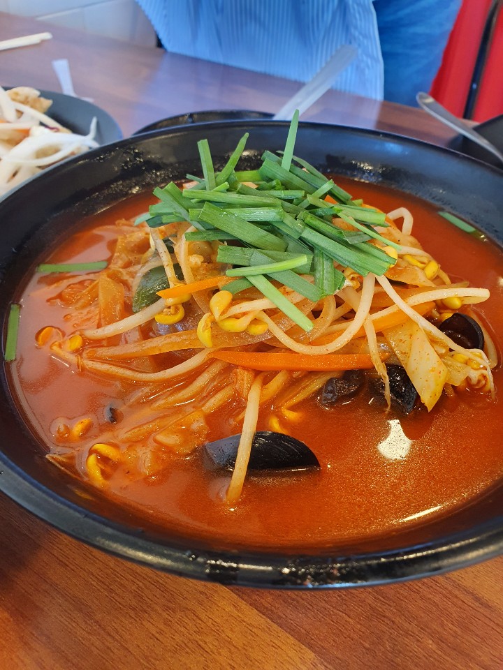 청춘짬뽕 이미지